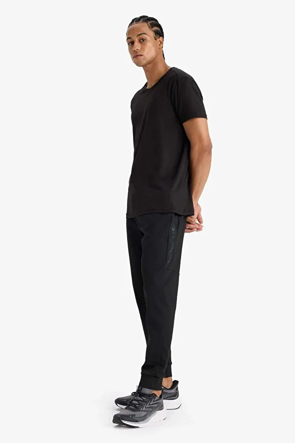 DeFacto-بنطال رياضي DeFactoFit Sportsman Standard Fit Jogger مع قماش غواص سكوبا ناعم من الداخل D7308AX25SP 1