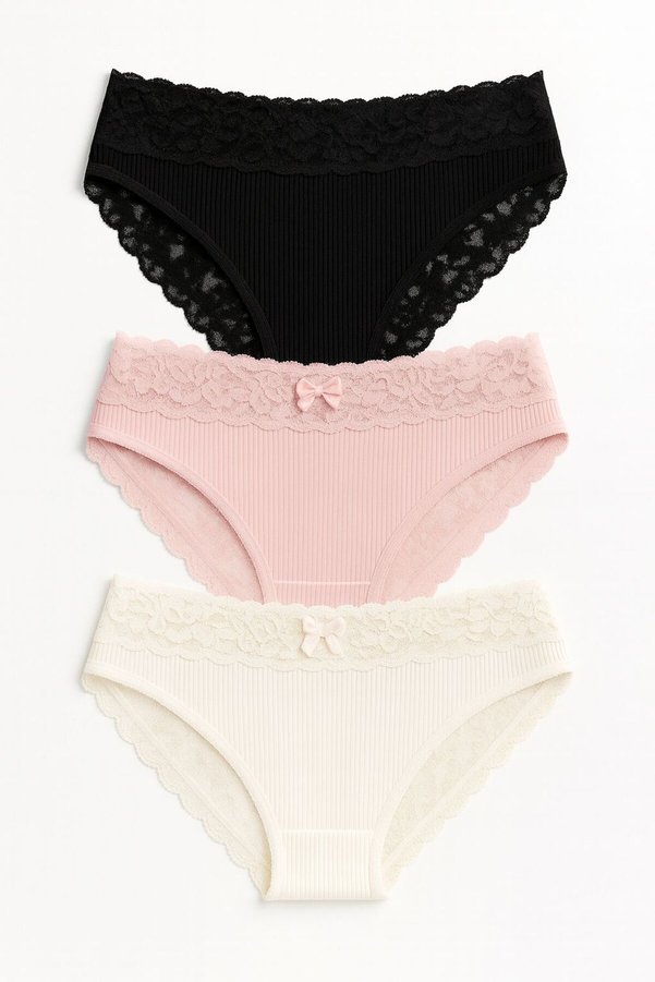 MAVİ QUMSAL Beli Lace Bikini 3-Piece Set Black-Ecru-Pink