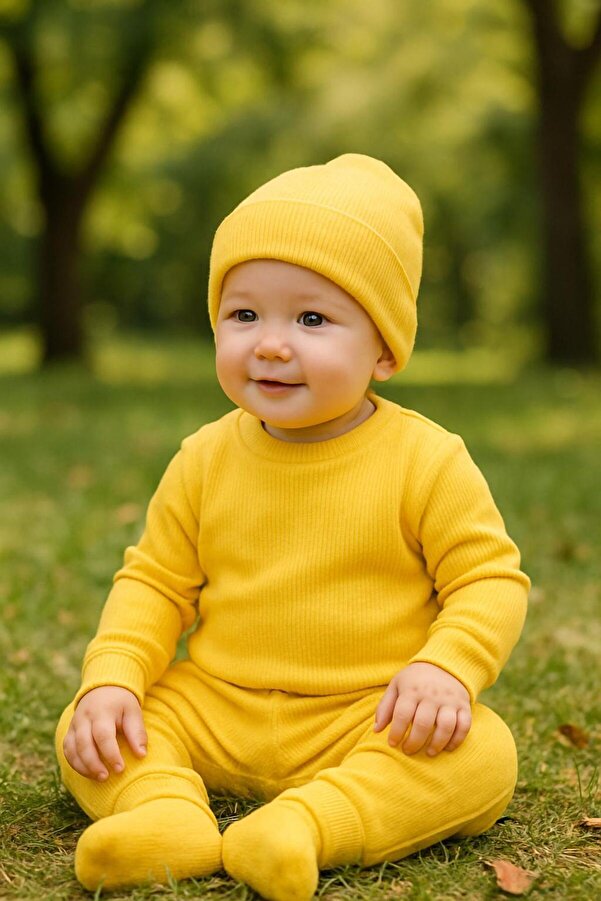 ŞAPKAKİDS BASİC SARI RİBANA ŞAPKALI EŞOFMAN SET