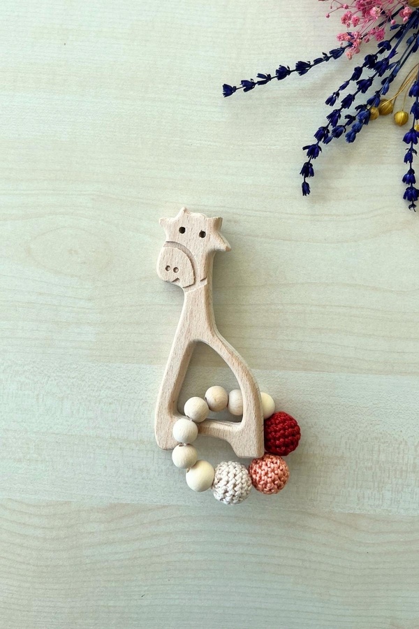 BeyzBaby Ahşap Diş Kaşıyıcı Zürafa Kırmızı