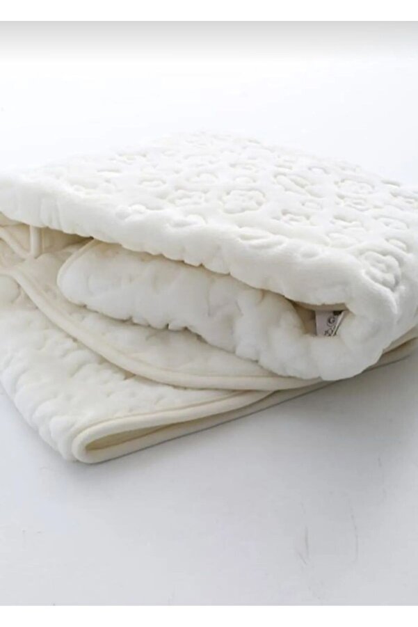 UmBaby Kalın Kabartmalı Peluş Bebek Battaniyesi 100x120 Cm Golden Embos (ÜRÜN TAM KIŞLIK VE KALINDIR)750gr.