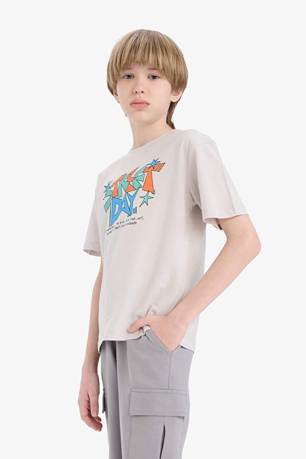 Defacto Kurzarm-T-Shirt (25 HS)- Trendyol