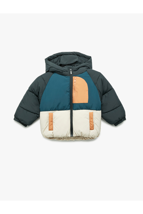 Koton Uzun Kollu Kapşonlu Renk Bloklu Pamuk Astarlı Şişme Mont