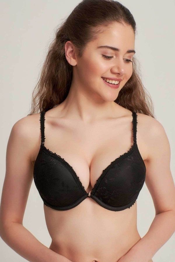 Le Jardin 7005 Black 2 Sizes Bigger Supported Padded Lace Soft Cup