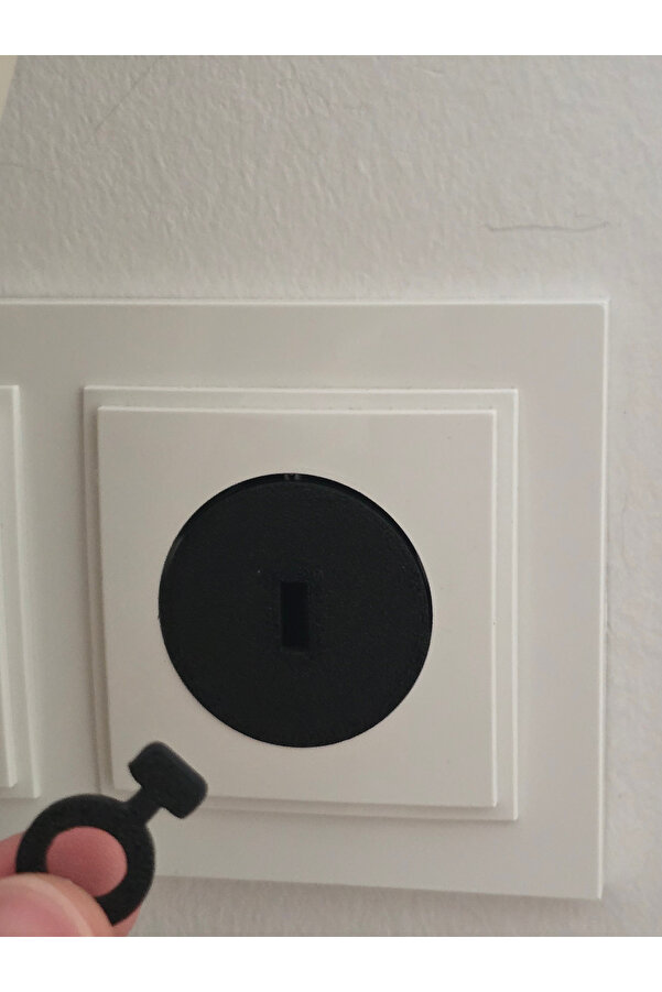 Light 6 Adet Bebek Güvenlik Priz Kilidi – Anahtarlı, Tüm Prizlere Uyumlu, Kolay Tak-Çıkar Sistem