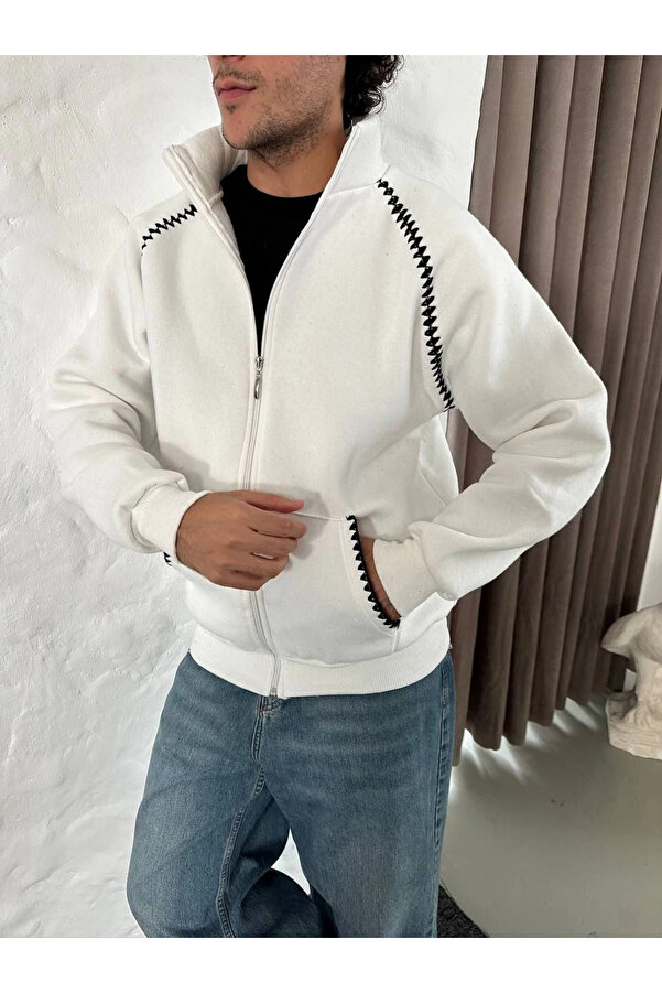 pilelistore Oversize Dik Yaka Fermuarlı Sweatshirt - Zincir Nakışli Kanguru Cepli - Beyaz