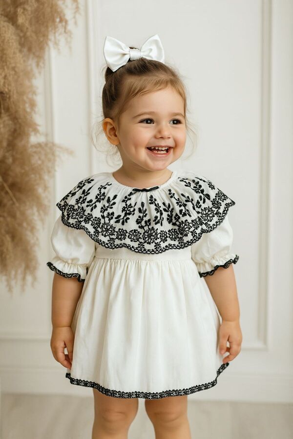 Hobidik Bebek Çocuk Kırık Beyaz Siyah Fisto Pelerin Elbise Set