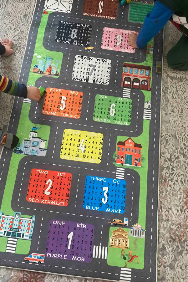SÜNGERSAN Araba Yollu Seksekli Trafik Eğitici Çarpım Tablolu Çok Amaçlı Çocuk Oyun Halısı