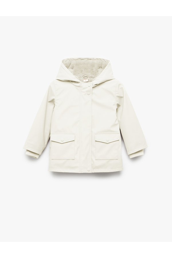 Koton Peluş Detaylı Kapaklı Cepli Uzun Kollu Kapşonlu Kaban