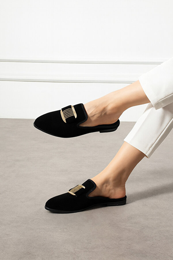 STOCON Minea Black Gold Buckle Velvet Textured Elegant Engagement