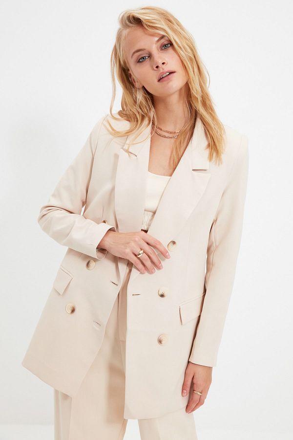 Trendyol Collection-Beige, übergroße, gefütterte Blazerjacke aus Webstoff TWOAW20CE0130 1