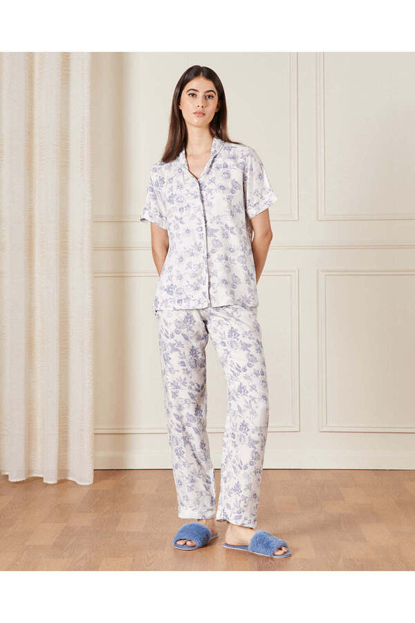 REDTAG Women White Collared Pyjama Set (2 Piece)