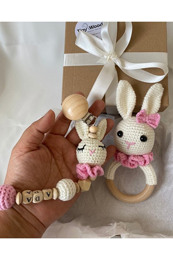 tiny wood Yenidoğan Bebek Tavşan Emzik Zinciri ve Çıngırak, Yenidoğan Kız Bebek İsimli Emzik Zinciri