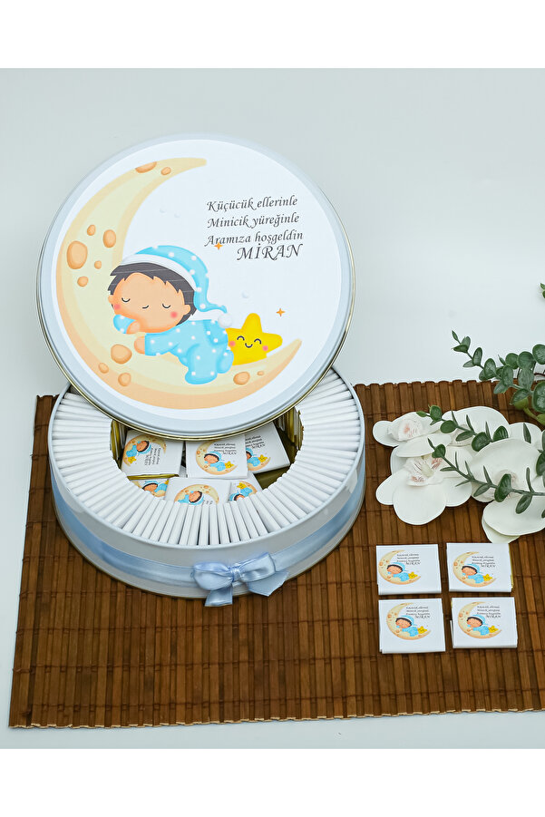 Angel Gift Chocolate 100 Adet Ayda Uyuyan Erkek Bebek Hediyelik Hoşgeldin Doğum Çikolatası