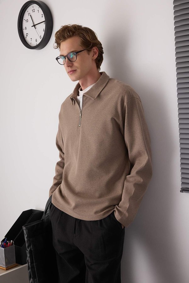 Trendyol Collection Stone Low Shoulder Regular Zipper Polo Neck T-Shirt/Sweatshirt Tmnaw26Po00000