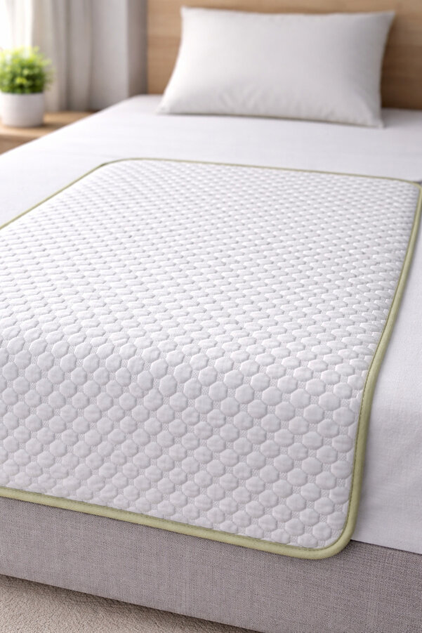 Hig Store Desert Touch Yatak Koruyucu Hasta Altı Bebek Altı Yıkanabilir Ultra Emici 3 Katlı Yatak Pedi 60*90CM fotoğrafı 1