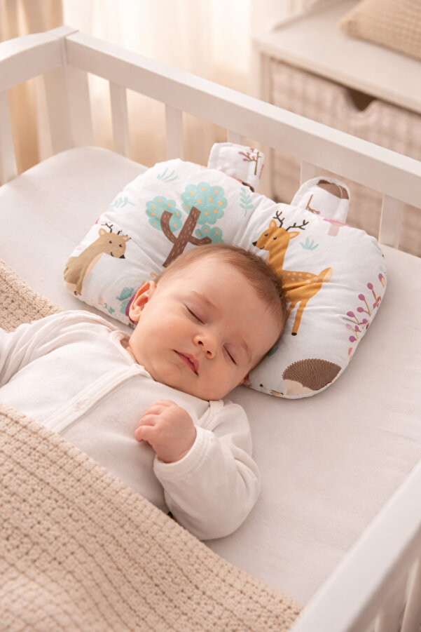 Jaju Baby Orman Desenli Düzleşme Önleyici Bebek Kafa Yastığı (0–12 Ay)