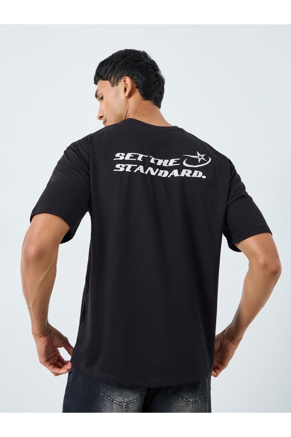 Styli Men Black Oversized Graphic Print T-Shirt