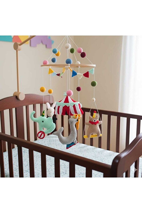keçedekorr Sirk temalı bebek beşik dönencesi, fil,ayı ve fok balığı , tavşan figürlü