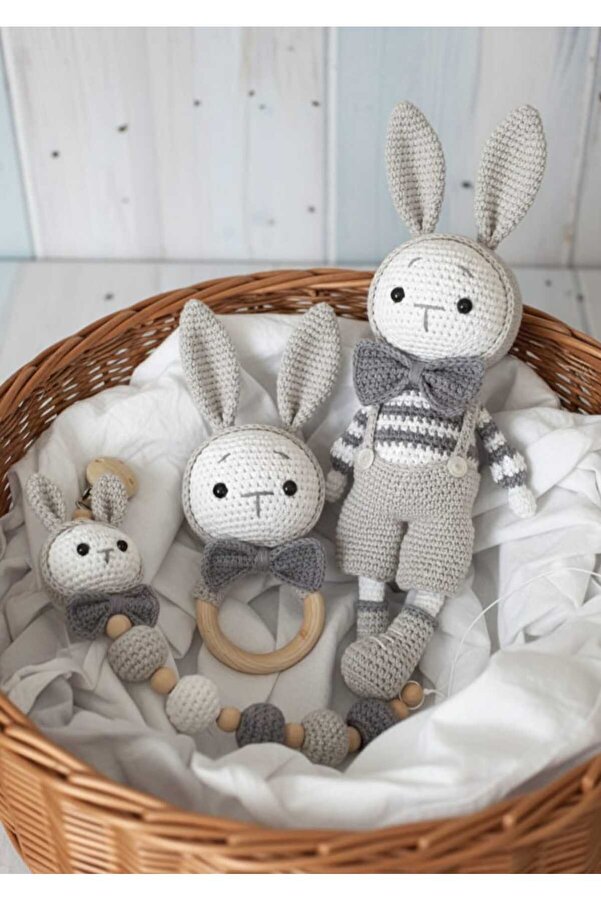 Genel Markalar Amigurumi Yenidoğan Tulumlu Tavşan Set, Uyku Arkadaşı, Çıngırak ve Emzik Zinciri