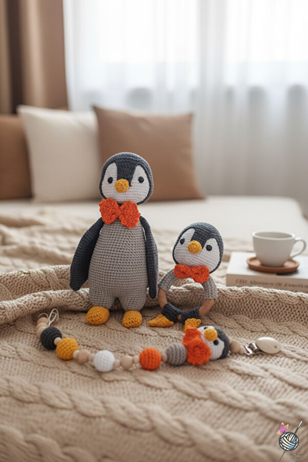 kelebeginruyasihobievi Amigurumi Yenidoğan Uyku Arkadaşı Papyonlu Penguen, Çıngırak, Emzik Zinciri