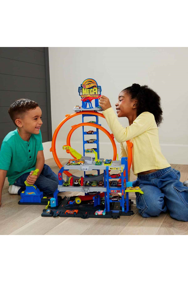 HOT WHEELS City Mega Garaj Oyun Seti JBM74