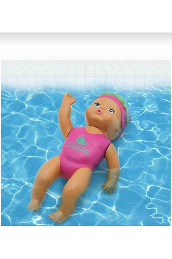 Aksoy Toys Kurmalı Kendiliğinden Yüzen Denizde Havuzda Oyuncak Bebek 15 Cm