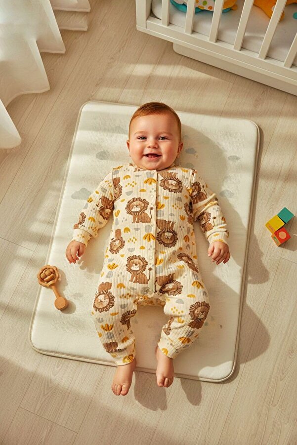 yukobaby bebeğiniz için en doğalı BEBEK ASLANLI 3-6-9 AY PAMUKLU MANŞETŞİZ TULUM YENİDOĞAN HASTANE ÇIKIŞI BEBEK KIYAFETİ YK5886,