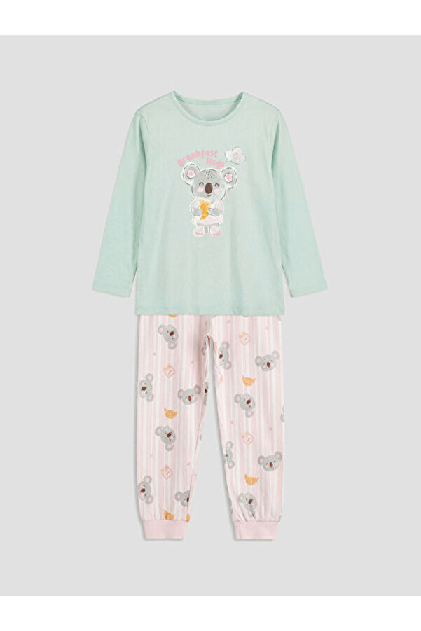 LC Waikiki Freezen Store'dan Eşsiz Ürünler I Sıfır Roba Yaka Baskılı Kız Çocuk Pijama Takım