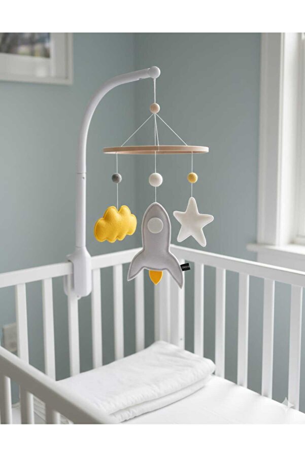 keçedekorr Bebek beşik dönencesi bulut yıldız uzay roket temalı bebek beşik süsü