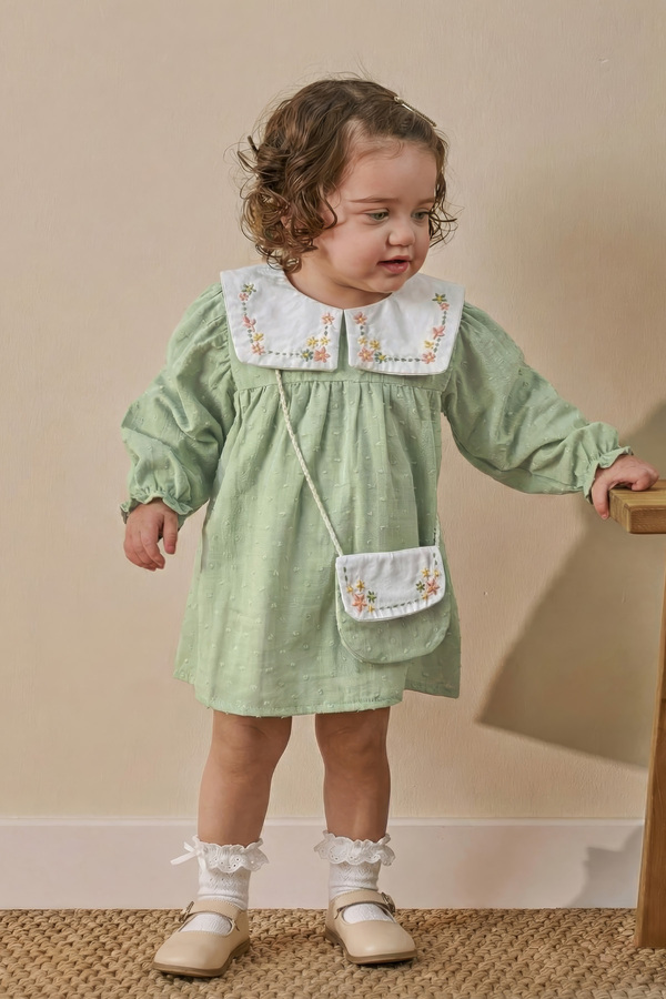 Minipodyum Kız Bebek Nakışlı Bebe Yaka Müslin %100 Pamuk Çantalı Bayramlık Elbise