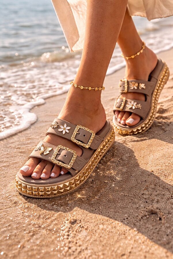 Slipcat Pastel Gold Altın Toka Detaylı Yüksek Taban Kadın Terlik Plaj Kumsal Havuz Terlik