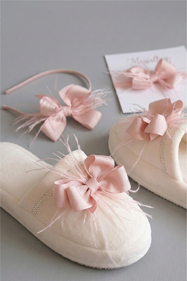 Massaltay Tüylü Fiyonk Lohusa Tacı Terlik ve Bebek Saç Bandı 3’lü Lohusa Takımı Anne Bebek Seti