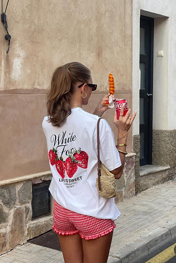 Kadın Life Is Sweet Baskılı Oversize %100 Pamuk Geniş Kesim Yumuşak Dokulu Bisiklet Yaka T-Shirt