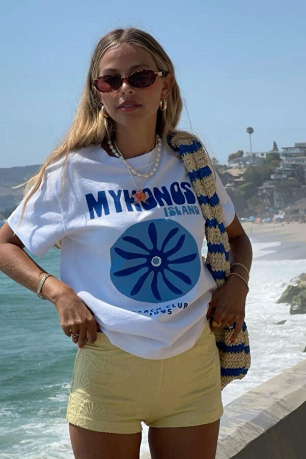 Kadın Mykonos Baskılı Oversize %100 Pamuk Geniş Kesim Yumuşak Dokulu Bisiklet Yaka T-Shirt
