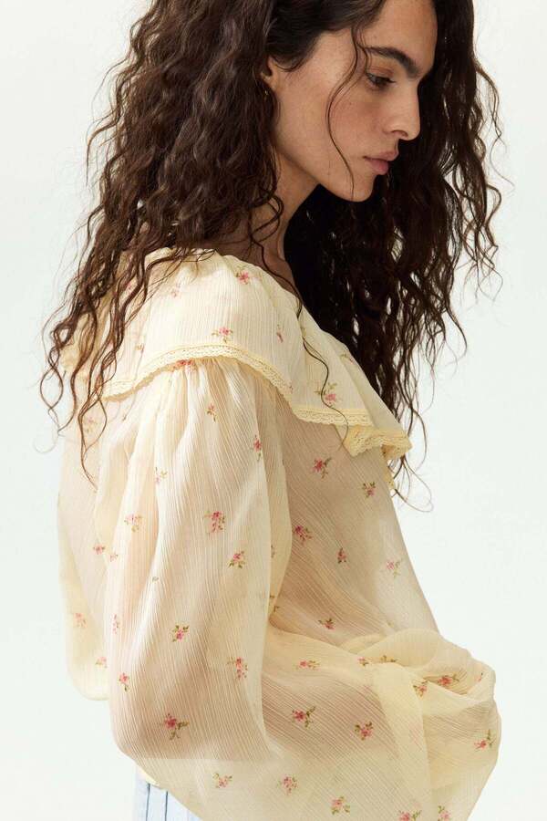 H&M Crinkled chiffon blouse