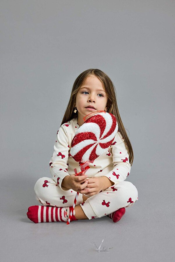 Defacto Kız Bebek Yılbaşı Temalı Pijama Takımı Uzun Kollu Üst Uzun Alt F0639A525AU