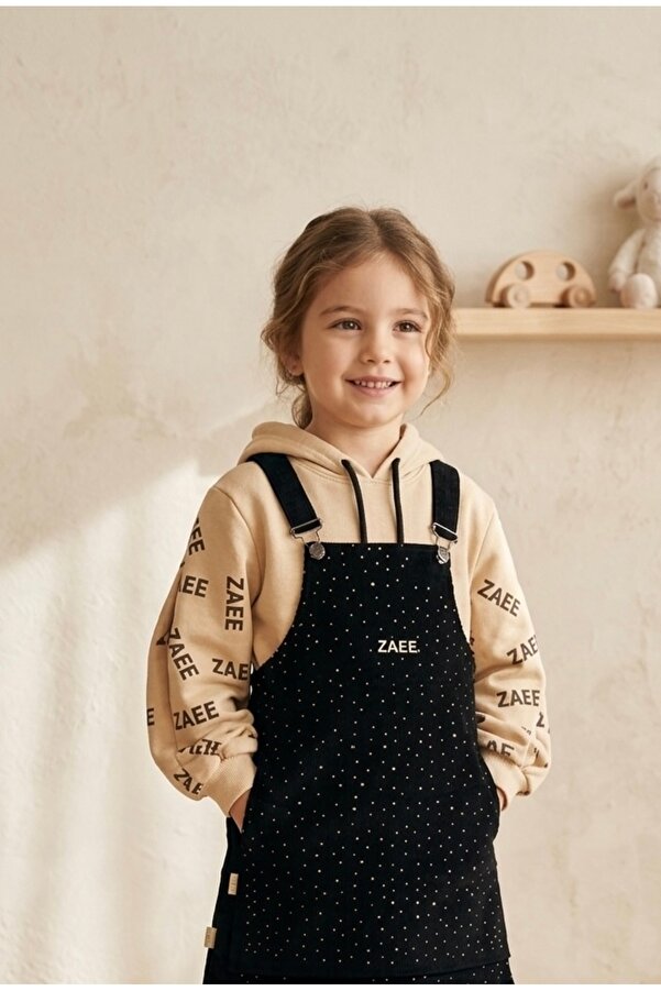 zaee Kız Çocuk Bej Kapüşonlu Sweatshirt ve Siyah Puantiyeli Kadife Jile Elbise İkili Takım