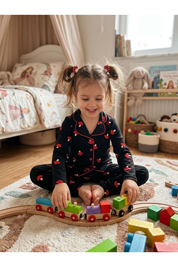 SERRASTIL Kız Çocuk Siyah Renk Mantar Desenli Pamuklu Uzun Kollu Pijama Takımı