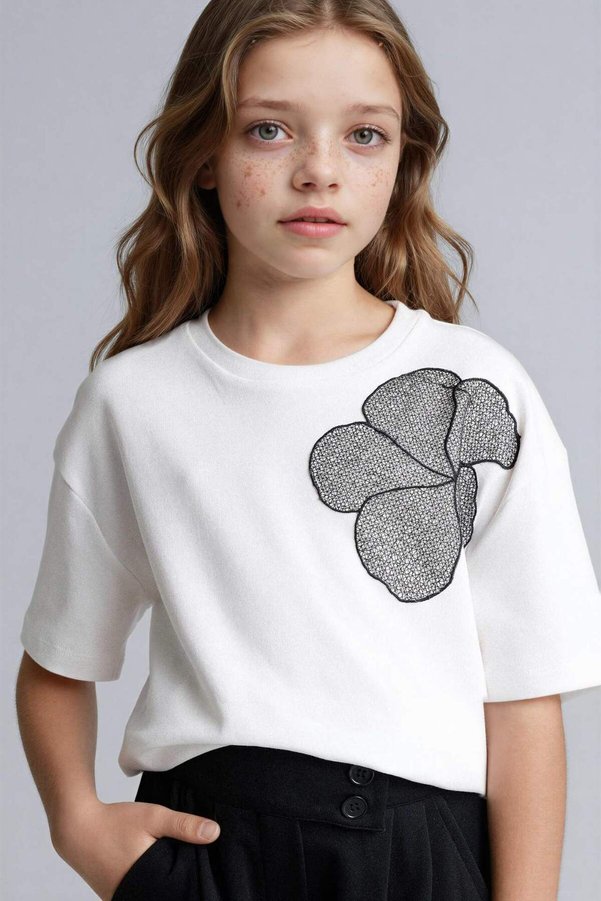 Defacto 100% Cotton Floral Appliqué T-Shirt for Girls H3418A826Sm