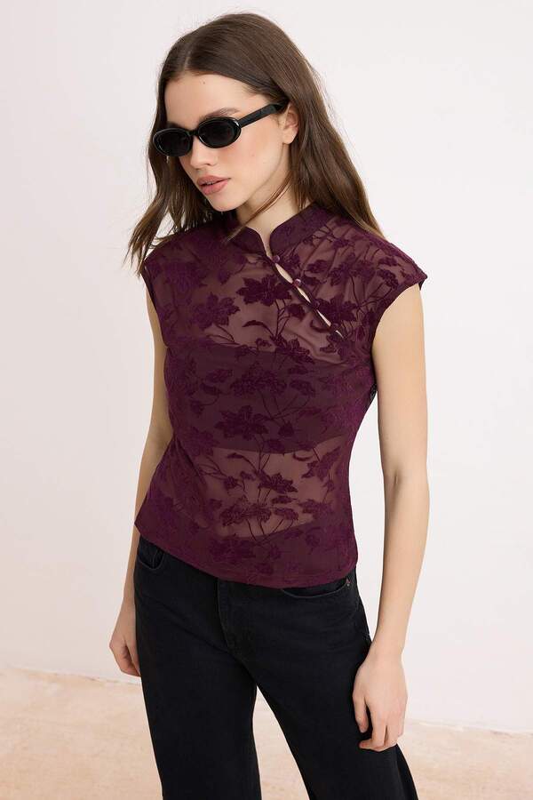 Trendyol Collection Burgundy Floral Fitted/Body-Fitting High Neck Sleeveless Chinese Button Decorated Lace Knitted Blouse Twoss26Bz00195
