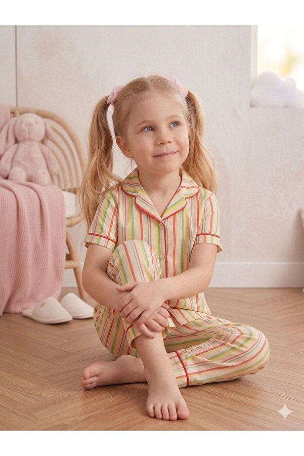 SERRASTIL Kız Çocuk Renkli Çizgili Krem Rengi Pamuklu Kısa Kollu Pijama Takımı