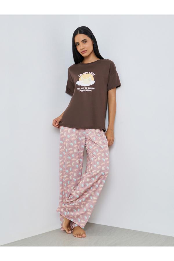 Styli Lazy Cat Graphic Drop Shoulder T-Shirt and Pyjama Set