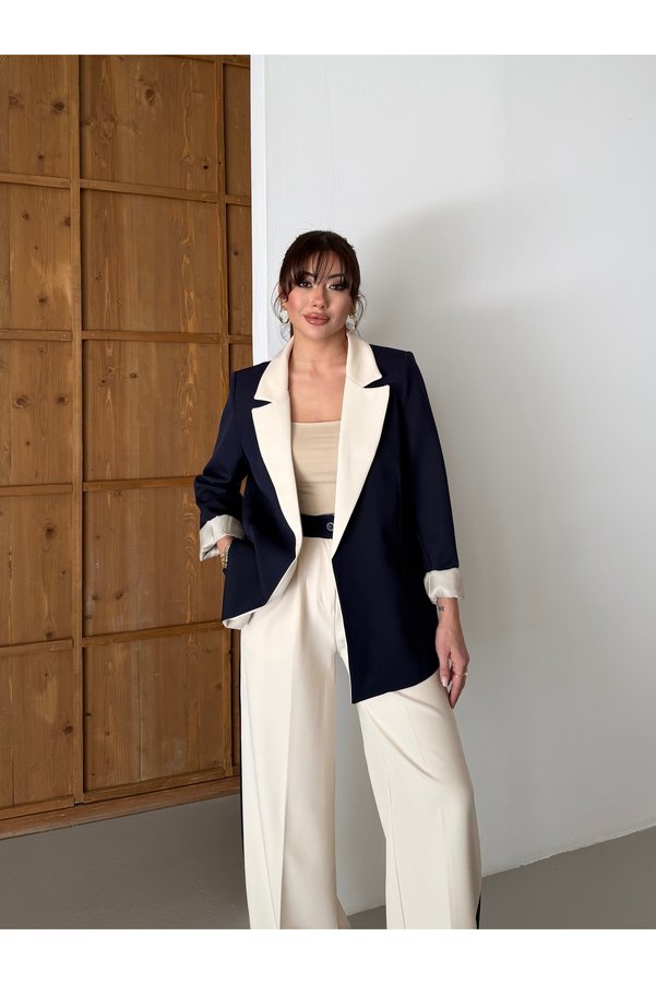 HOEK Women's Cream-Navy Blue Oversize Blazer Jacket Palazzo Trousers Suit