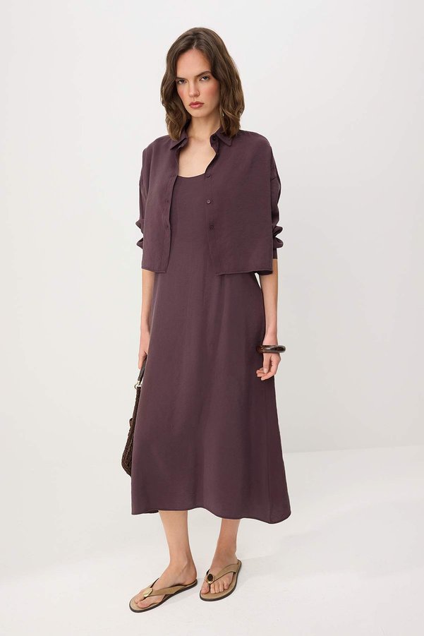 Trendyol Collection Plum Shirt Collar A-Line/A-Line Bell Form Midi Woven Dress Twoss26El00908