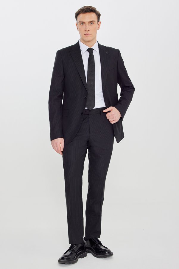 Altınyıldız Classics Men's Black Slim Fit Swallow Collar Striped Stretch Suit
