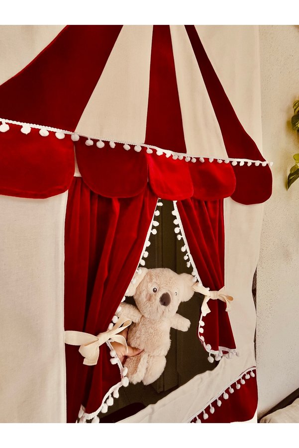 bubb hubb Luxury Velvet Puppet Stage / Children's Theater Stage Kindergarten Nursery Puppet Corner