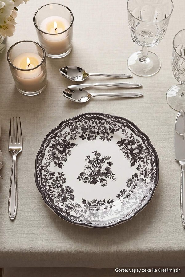 Trendyol Home 4-Piece Vintage Floral Patterned Porcelain Cake Set Black Tphaw26Tbk00067