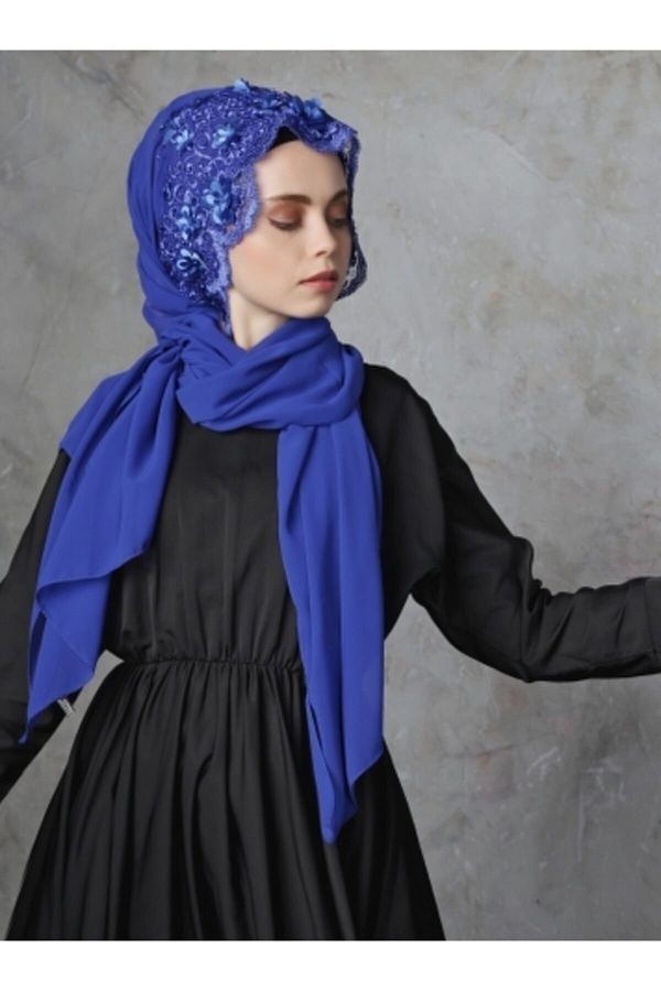 Differenza-Three-Dimensional Shawl \ Saks 1