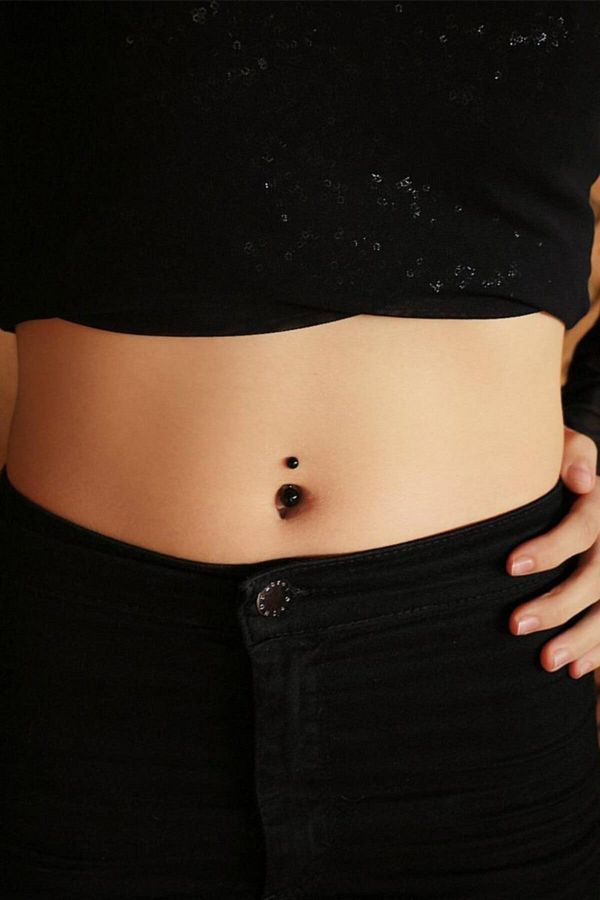 Black belly piercing shop